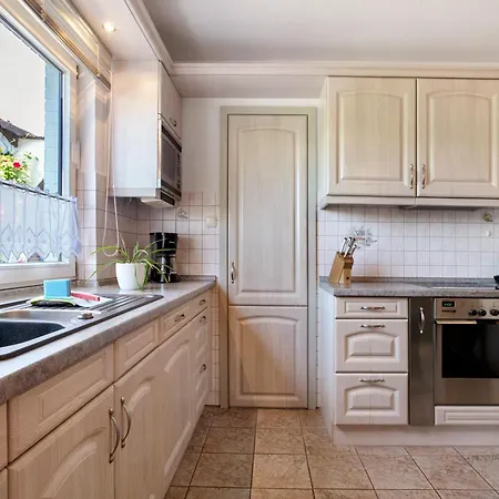 Erdgeschosswohnung Apartmán *